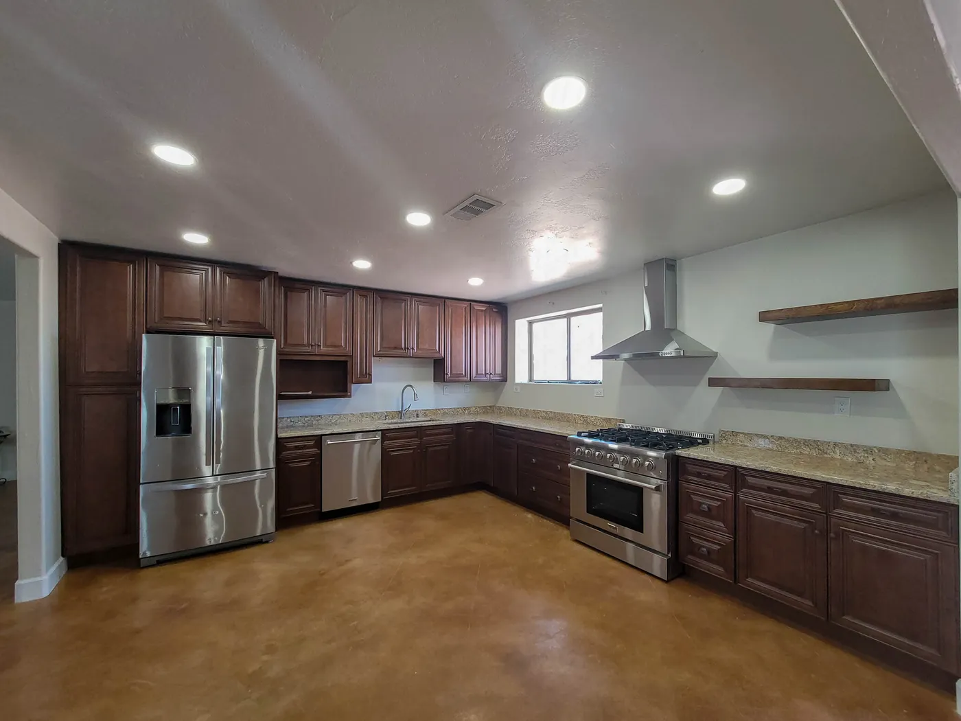 Casselberry Saddle Kitchen — photo 1